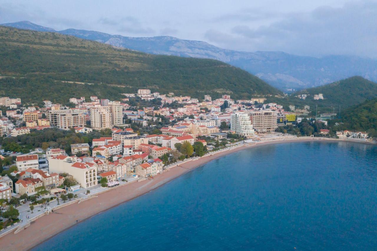 Apartamenti Enjoy Lägenhet Petrovac Exteriör bild