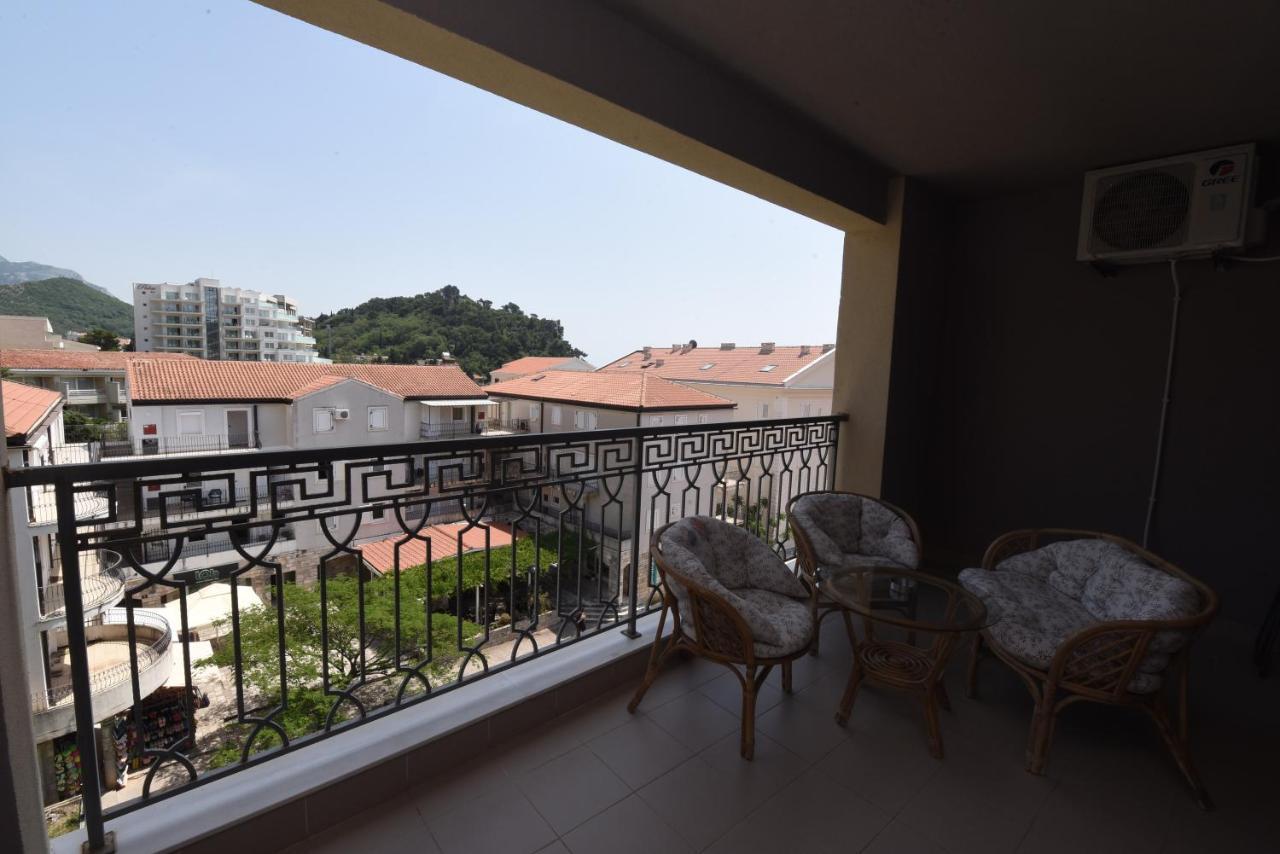 Apartamenti Enjoy Lägenhet Petrovac Exteriör bild