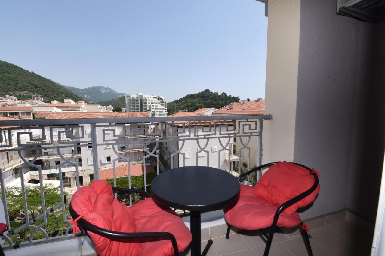 Apartamenti Enjoy Lägenhet Petrovac Exteriör bild