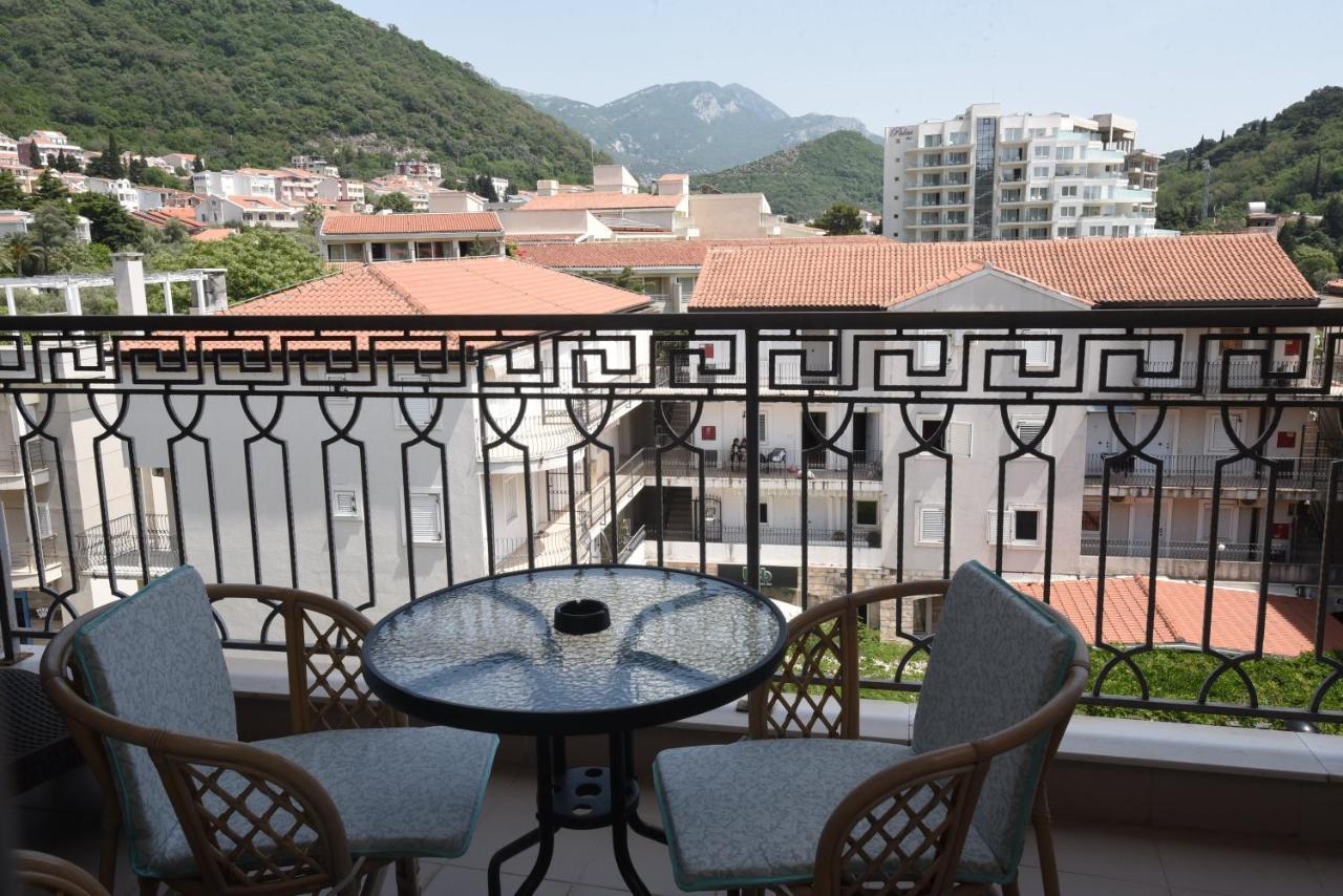 Apartamenti Enjoy Lägenhet Petrovac Exteriör bild