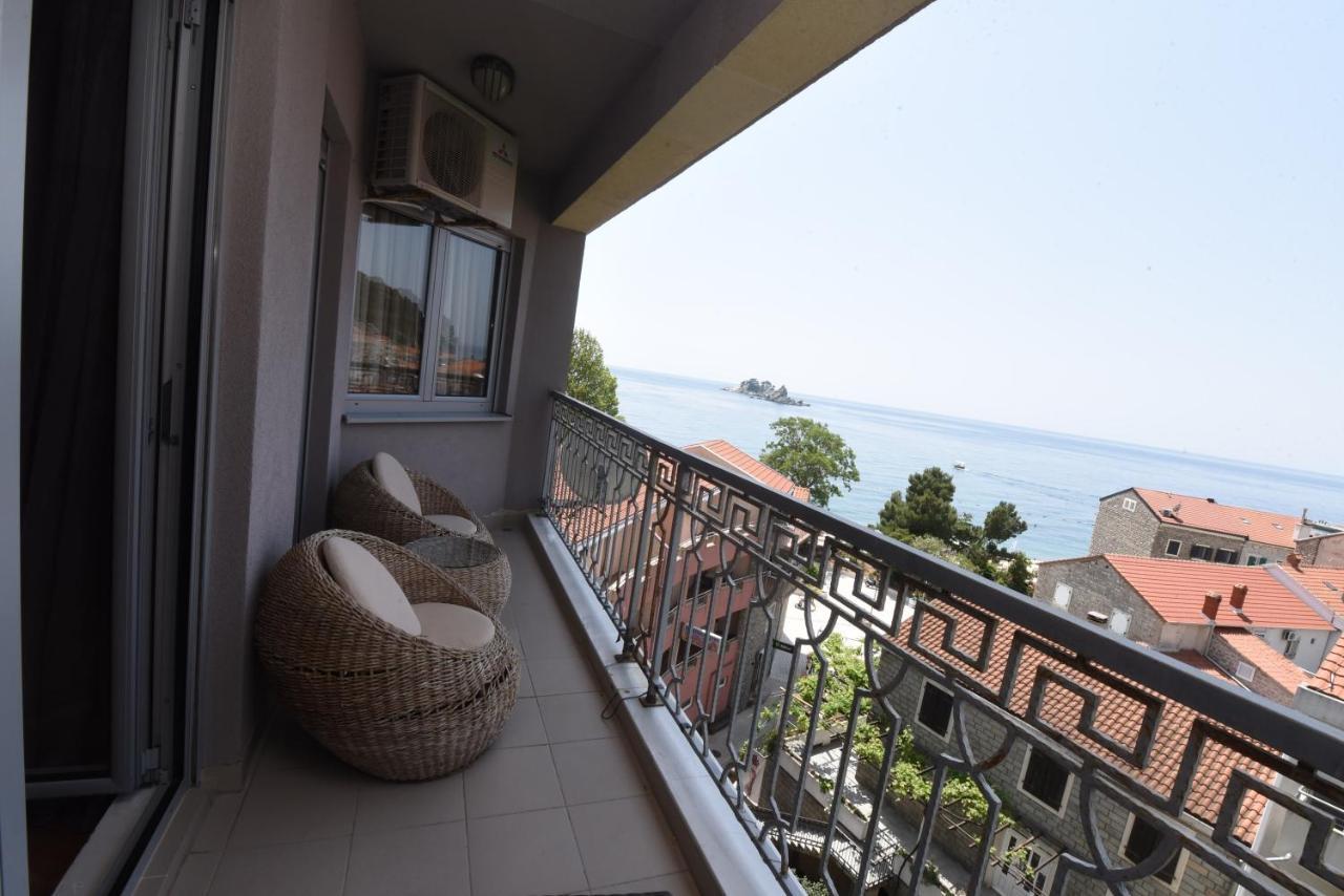 Apartamenti Enjoy Lägenhet Petrovac Exteriör bild