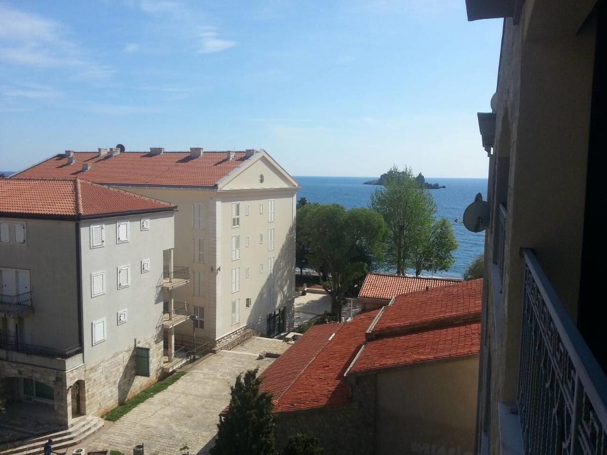 Apartamenti Enjoy Lägenhet Petrovac Exteriör bild